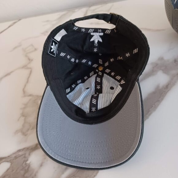 Adidas Black Embroidered Original Logo Adjustable Men's Baseball Cap Hat - Picture 5 of 6